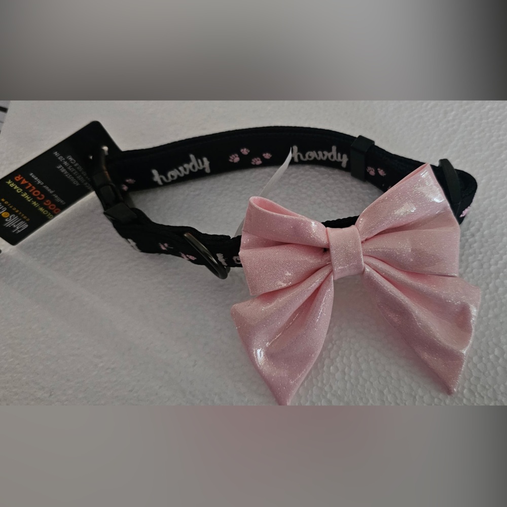 Thrills & Chills Howdy Glow In The Dark Dog Collar (L)
